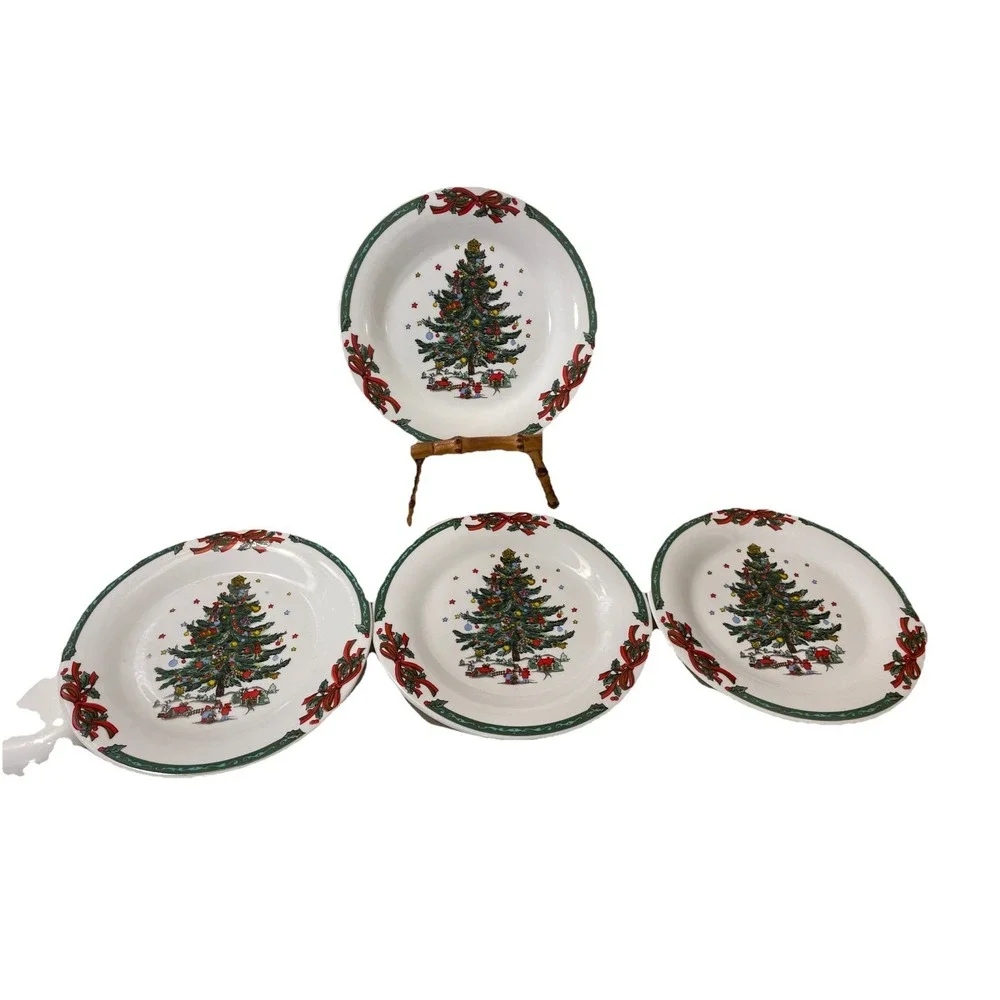 Set Of 4 CHRISTMAS IN THE PARK Salad Plates 7-1/2